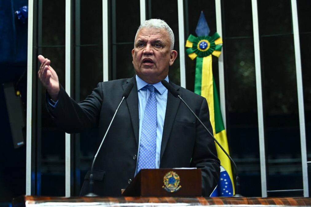 Senador Sérgio Petecão cobra esclarecimentos sobre atuação do Banco da Amazônia