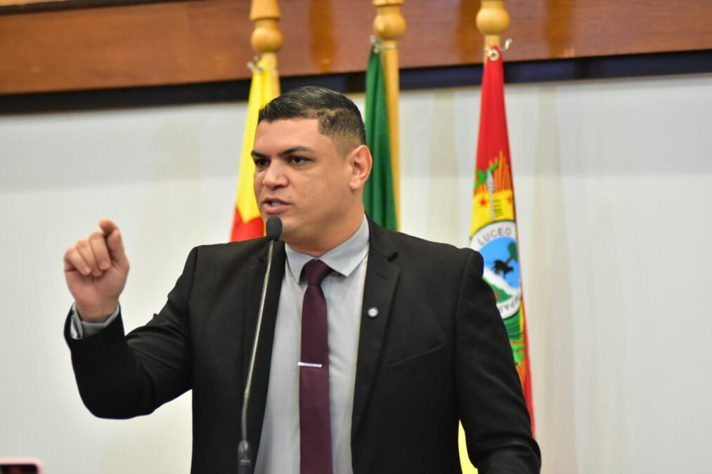 Tio Pablo apresenta PDL para barrar aumento da pauta do boi no Acre: “favorece grandes e massacra os pequenos”