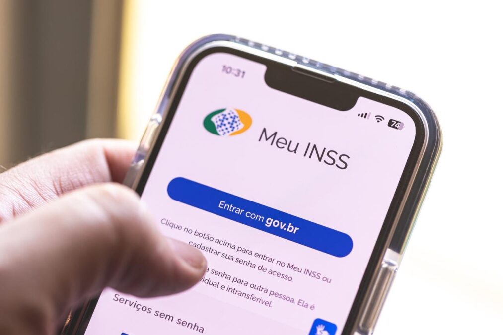 Aposentados com benefício bloqueado devem ficar atentos a falsas promessas de ajuda
