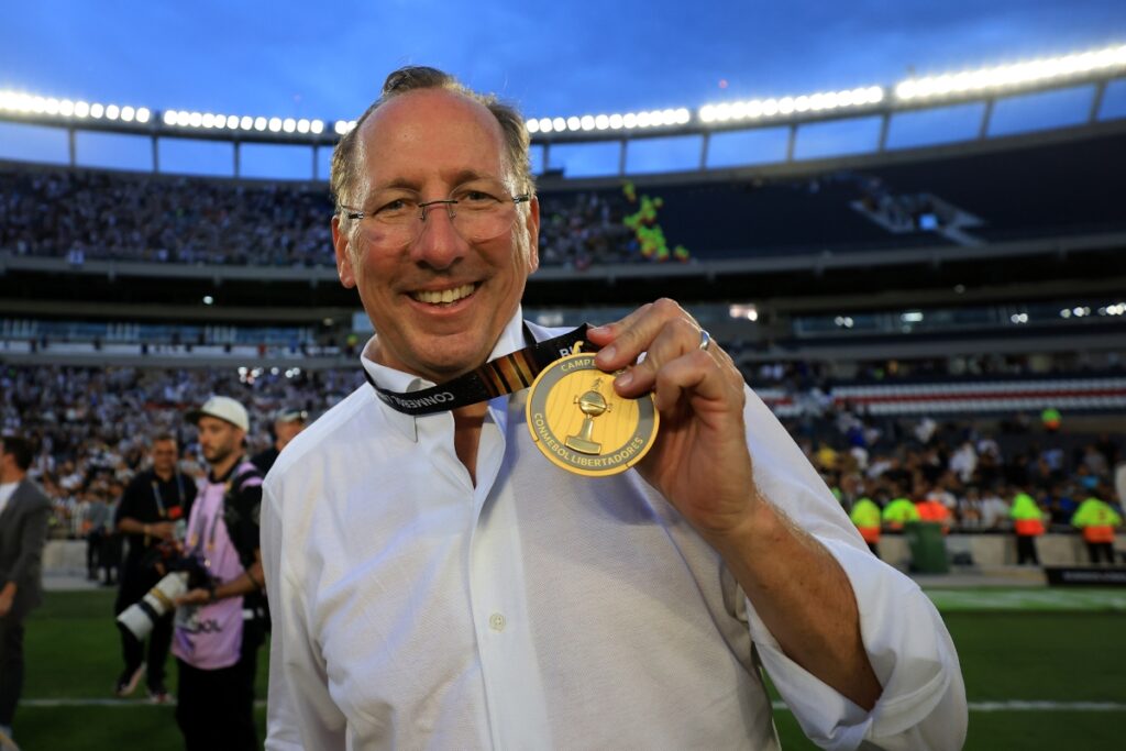 textor-responde-cutucada-de-artur-jorge:-“voce-deveria-parar-de-falar”