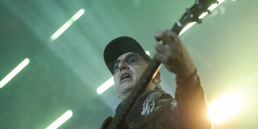 ‘arte-pode-servir-de-alerta-para-questao-ambiental’,-diz-zeca-baleiro