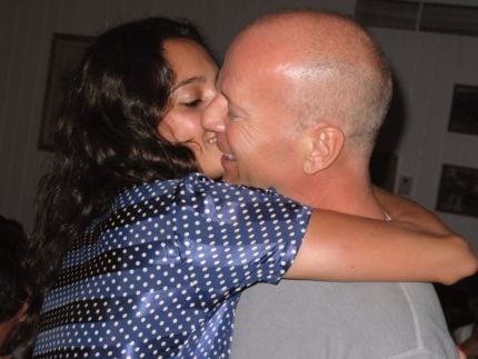 enfrentando-a-demencia,-bruce-willis-recebe-homenagem-da-esposa:-“amor-incondicional”