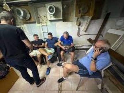 politicos-ignoram-alerta-e-viajam-a-israel;-27-ainda-aguardam-saida-do-pais