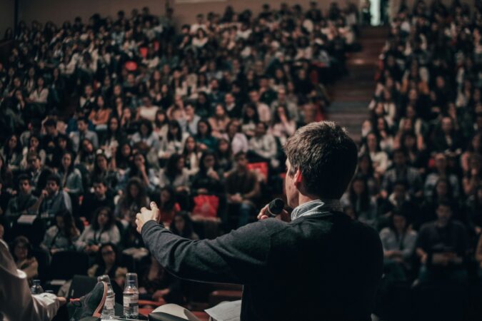 cmo-summit:-10-referencias-na-area-de-marketing-confirmadas-no-evento