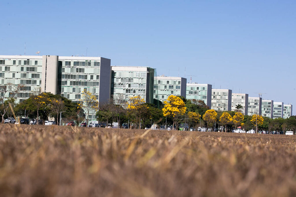 cnu-2025-tera-85%-das-vagas-destinadas-para-orgaos-em-brasilia