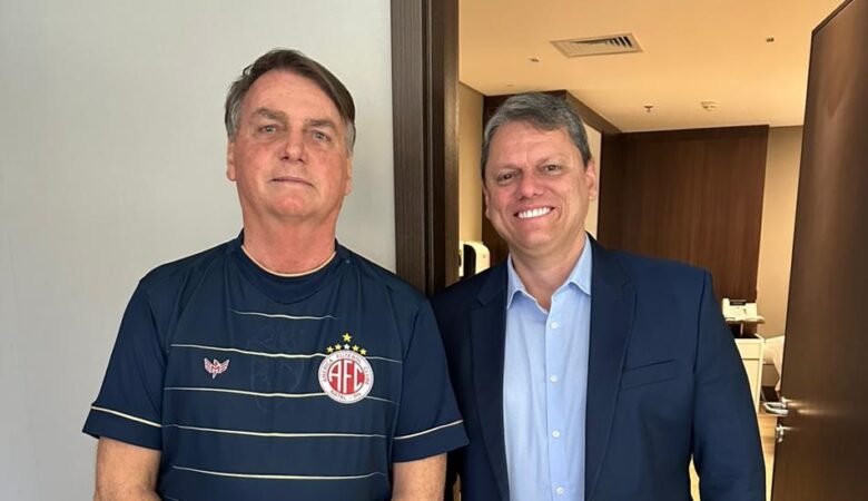 bolsonaro-encontra-tarcisio-em-meio-a-rumor-de-chapa com michelle