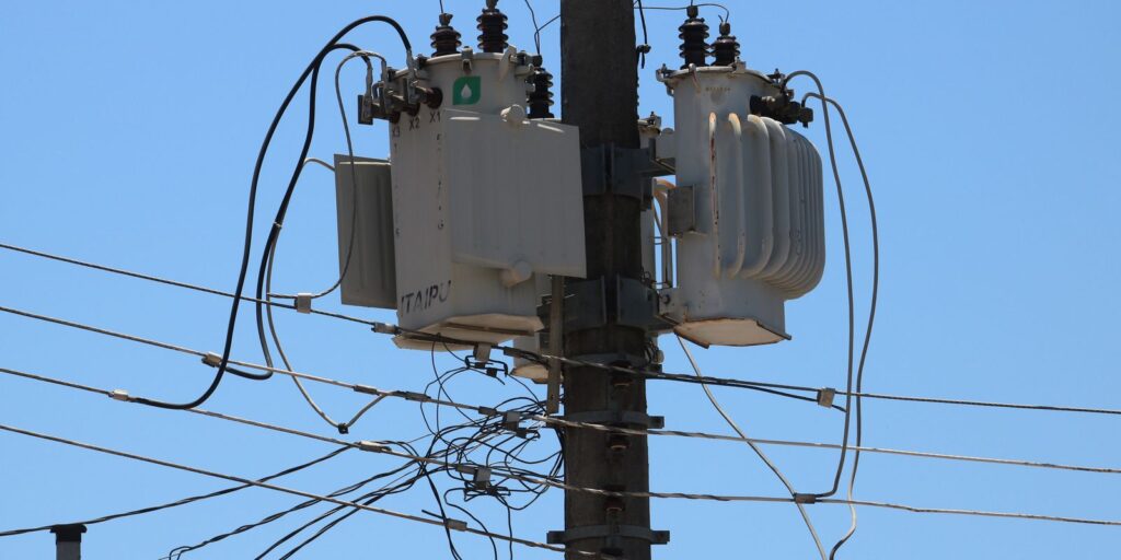 rj:-acao-contra-furto-de-cabos-eletricos-cumpre-35-mandados-no-estado