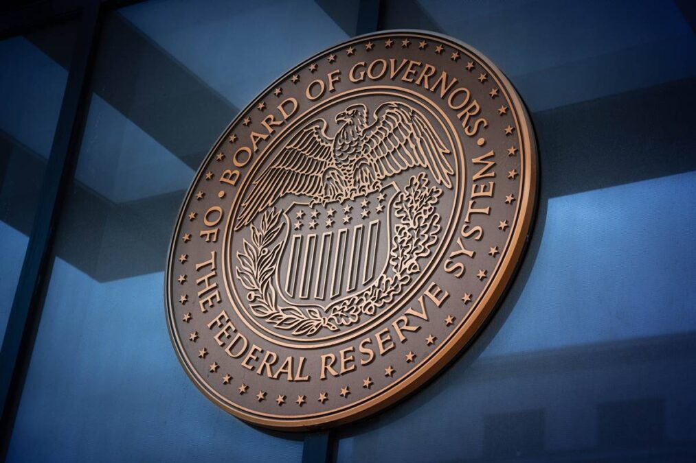 Banco Central dos EUA resiste a Trump e não mexe na taxa de juros
