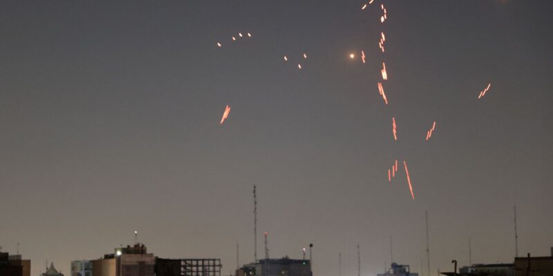 embaixada-comeca-a-identificar-brasileiros-que-querem-deixar-israel