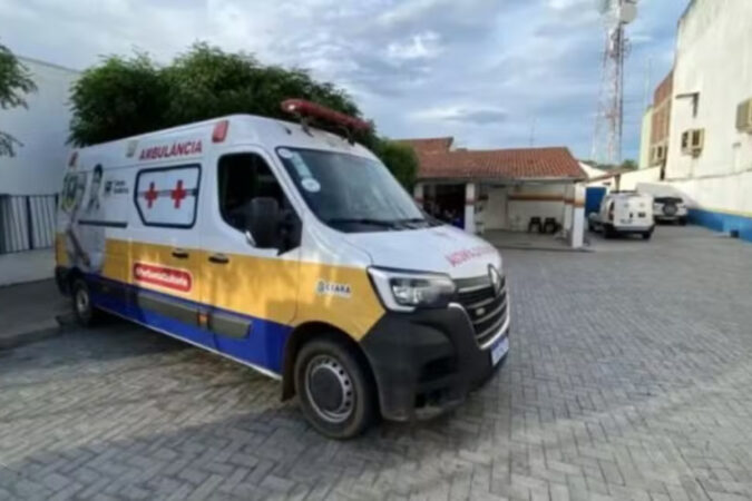 homem-finge-mal-estar-e-usa-ambulancia-como-carona-para-ir-ao-bar