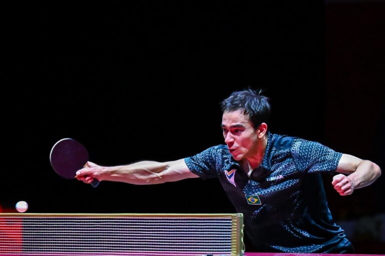 hugo-calderano-derrota-croata-e-vai-a-semifinal-do-wtt-star-contender