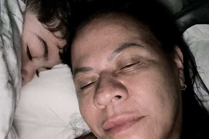 em-meio-a-polemica-de-guarda,-dona-ruth-mostra-leo:-“deixe-vir-a-tona”
