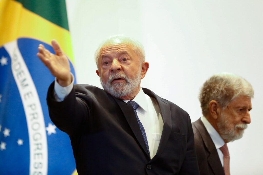 lula-pede-e-agu-inicia-avaliacao-para-reverter-queda-do-iof-no-congresso