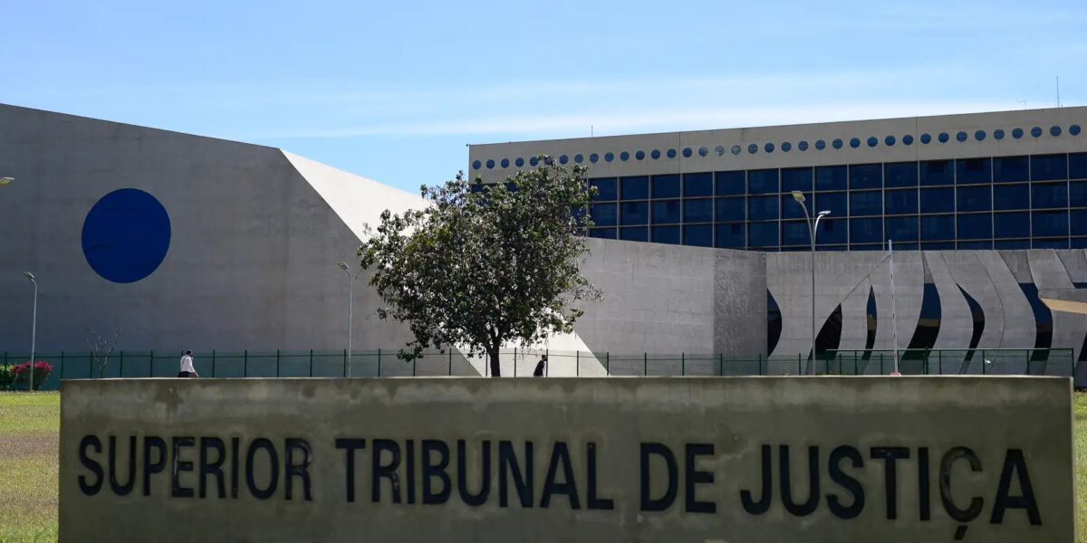 PF prende prefeito de Palmas por vazamento de investigação sigilosa