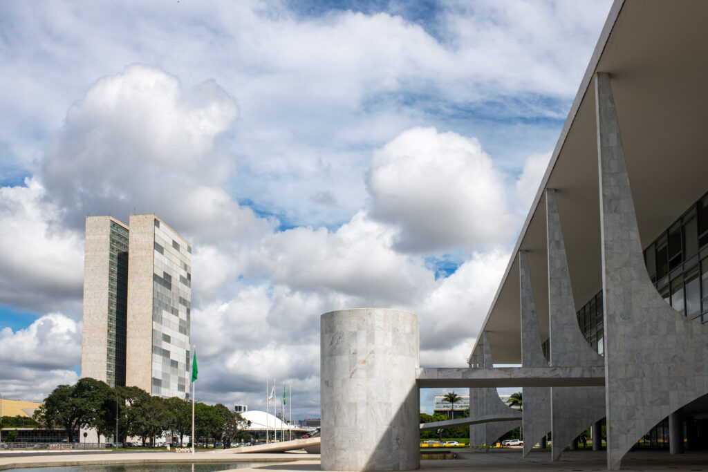 em-crise-com-o-congresso,-governo-libera-mais-r$-404-mi-em-emendas