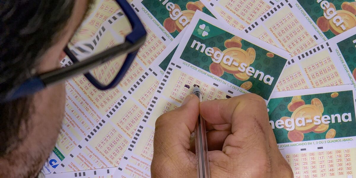 Mega-Sena sorteia neste sábado prêmio acumulado em R$ 45 milhões
