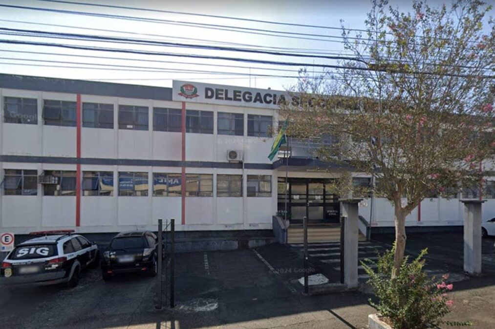 Mulher é presa ao tentar entrar em presídio com cocaína no chinelo