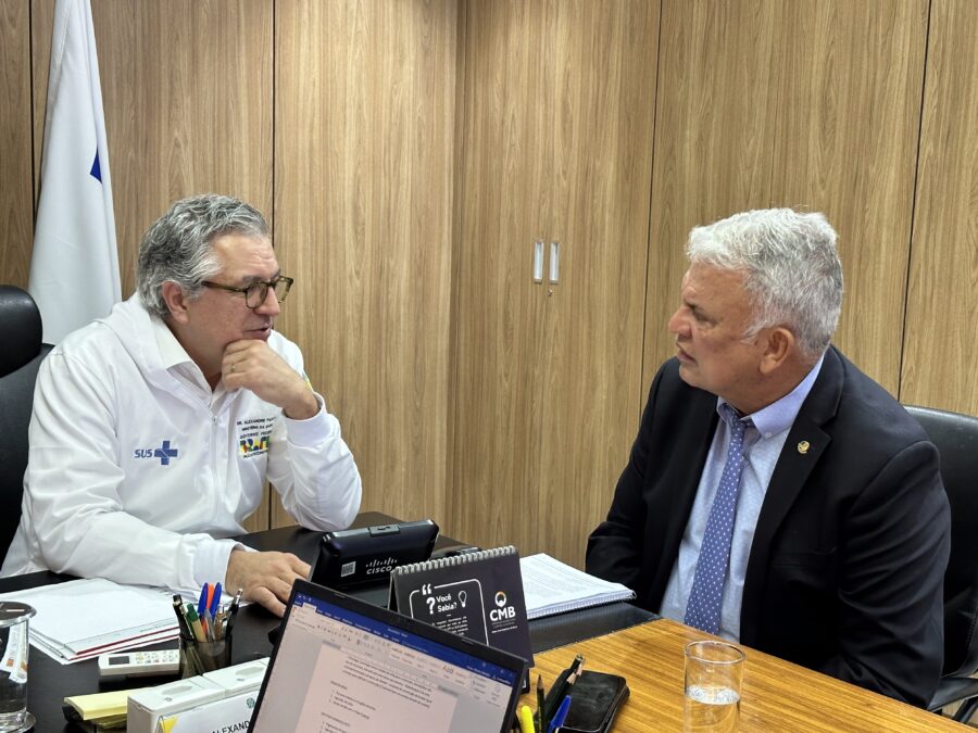 Petecão discute com ministro da Saúde retomada da fábrica de preservativos em Xapuri