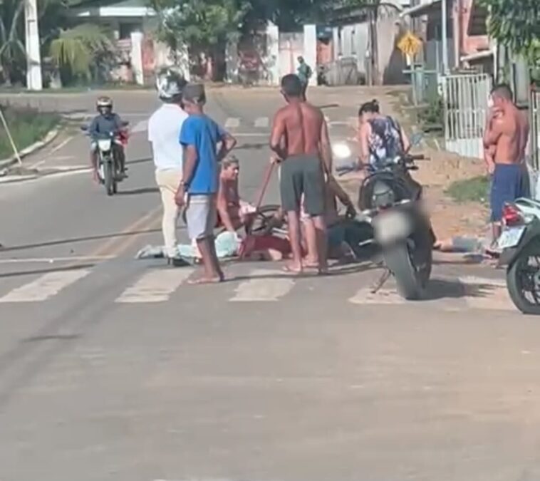 Colisão entre moto e bicicleta deixa dois homens feridos em Sena Madureira
