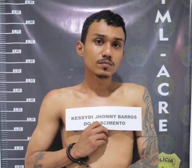 Homem é condenado a mais de 3 anos em regime semiaberto por esfaquear o próprio pai em Rio Branco