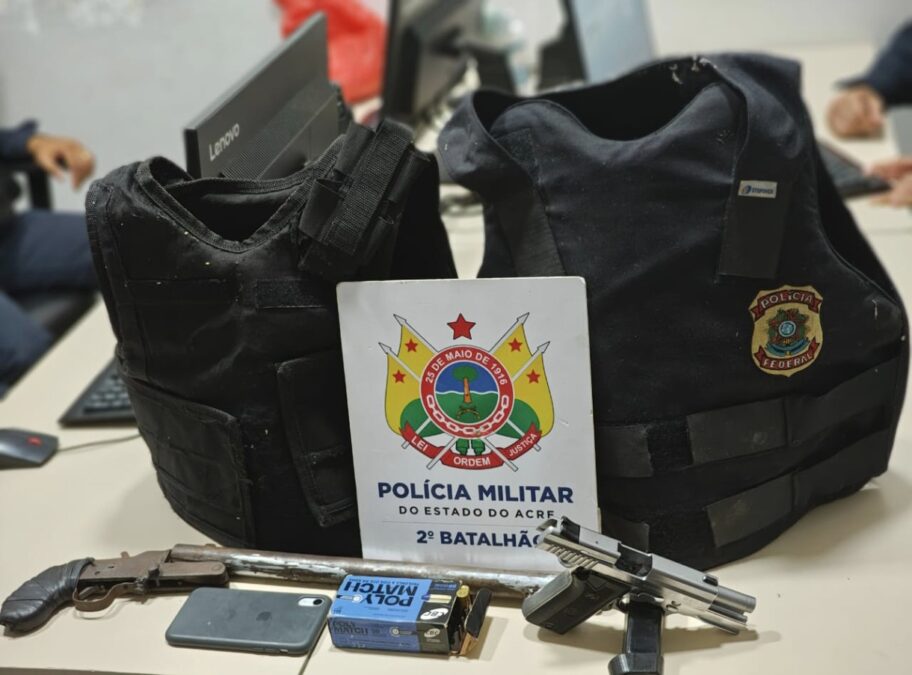 Polícia Militar prende dois homens armados e apreende coletes balísticos na Cidade do Povo, em Rio Branco