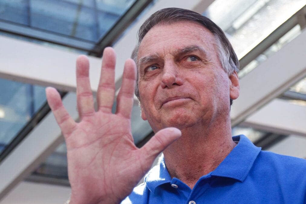 Bolsonaro cancela agendas e passará julho em repouso, diz boletim