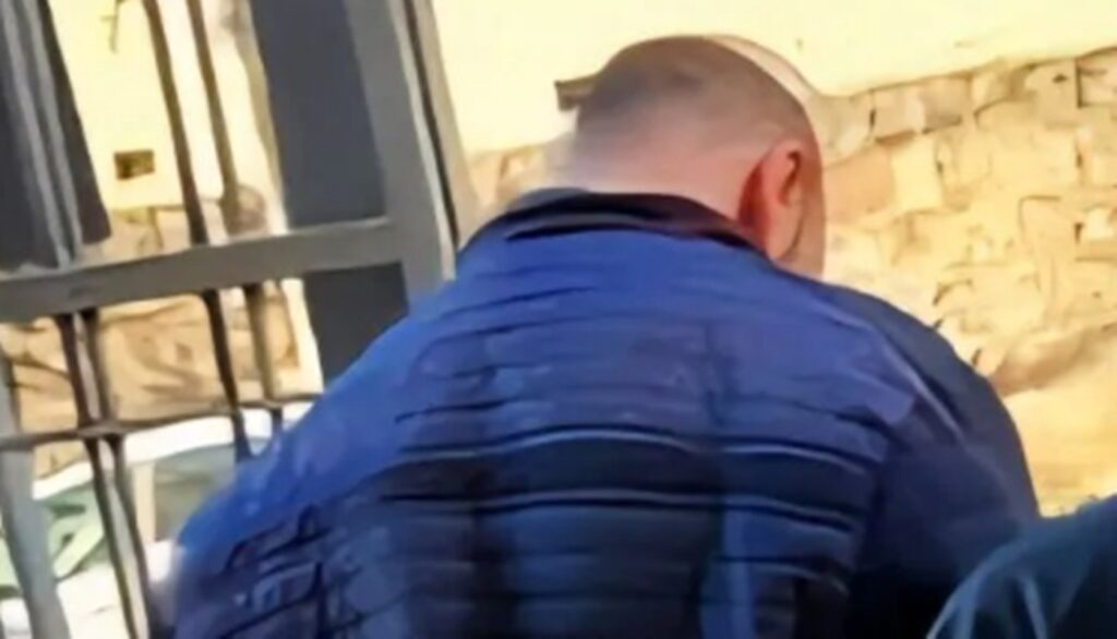 bacharel-em-direito-e-preso-por-armazenamento-de-pornografia-infantil