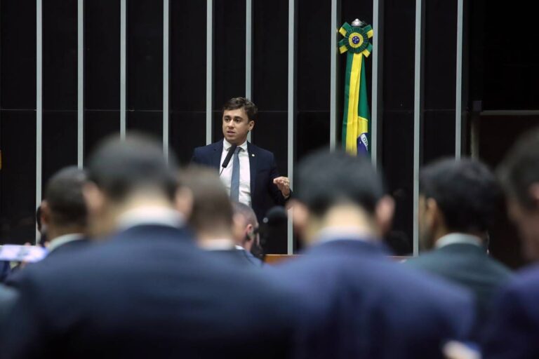 o-telefonema-do-lider-do-pl-a-motta-para-tratar-sobre-nikolas