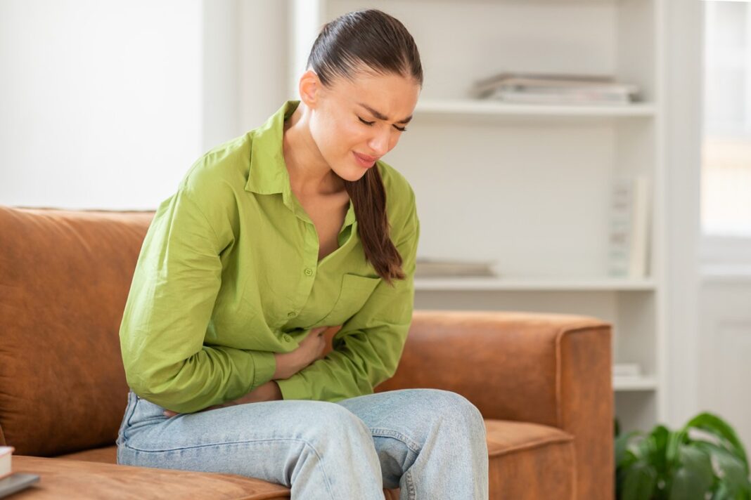 Dor na barriga não é normal: descubra quando é sinal de alerta - YacoNews