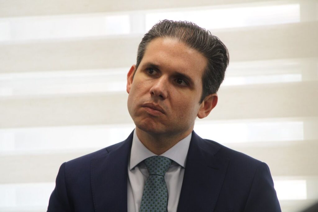 hugo-motta-sofre-ataque-em-massa-da-esquerda,-mostra-levantamento