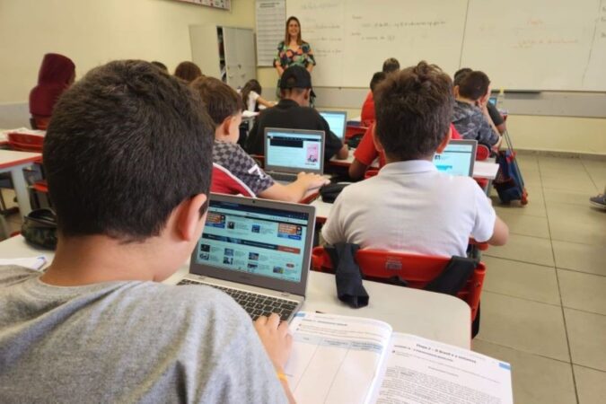 justica-anula-regra-que-demite-professor-que-faltar-sem-atestado-em-sp