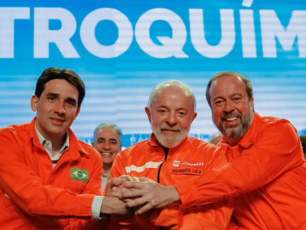 “nao-vamos-abrir-mao-da-nossa-riqueza”,-diz-lula-ao-defender-exploracao-do-petroleo