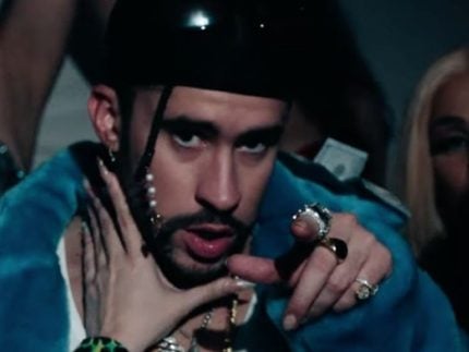 bad-bunny-lanca-clipe-provocativo-aos-eua-em-pleno-dia-da-independencia-americana