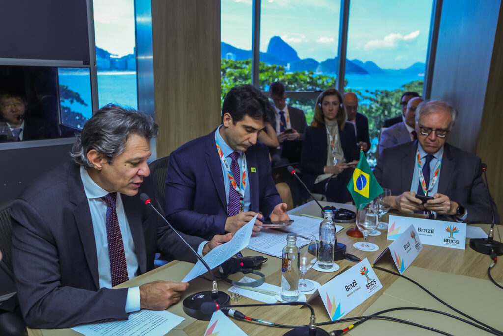 brics:-haddad-prega-“reglobalizacao-sustentavel”-e-fmi-representativo