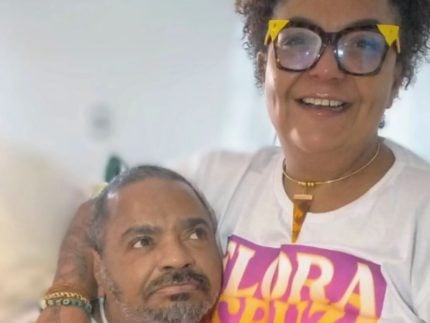esposa-de-arlindo-cruz-atualiza-estado-de-saude-do-cantor:-“quer-muito-viver”