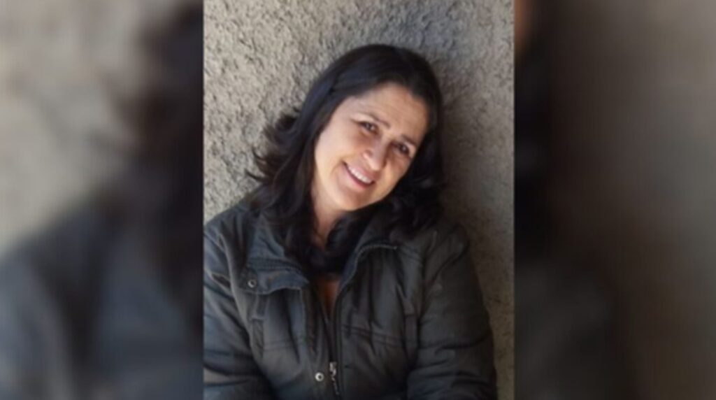 mulher-e-encontrada-morta-dentro-de-casa-e-policia-apura-feminicidio