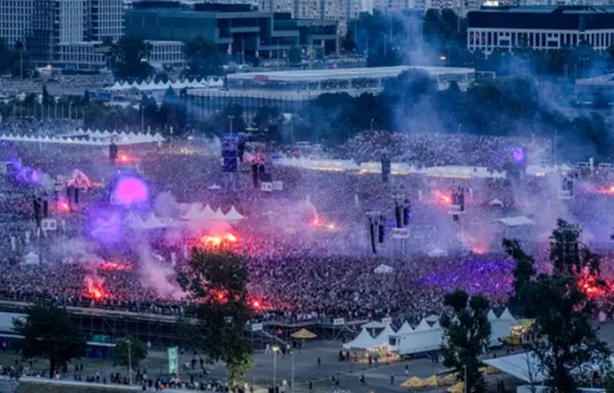 milhares-repetem-saudacao-da-era-nazista-em-show-na-croacia