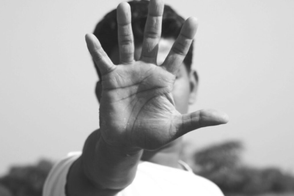 “neguinho-ladrao”:-com-401-casos,-injuria-racial-cresce-8,4%-no-df