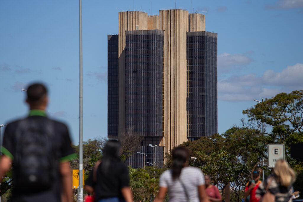 focus:-mercado-reduz-projecao-de-inflacao-deste-ano-para-5,18%