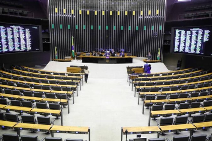 camara-segue-o-senado-e-libera-votacao-virtual-as-vesperas-do-recesso