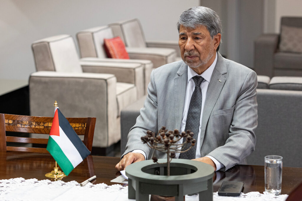 embaixador-palestino-agradece-apoio-do-brasil-contra-israel-em-haia