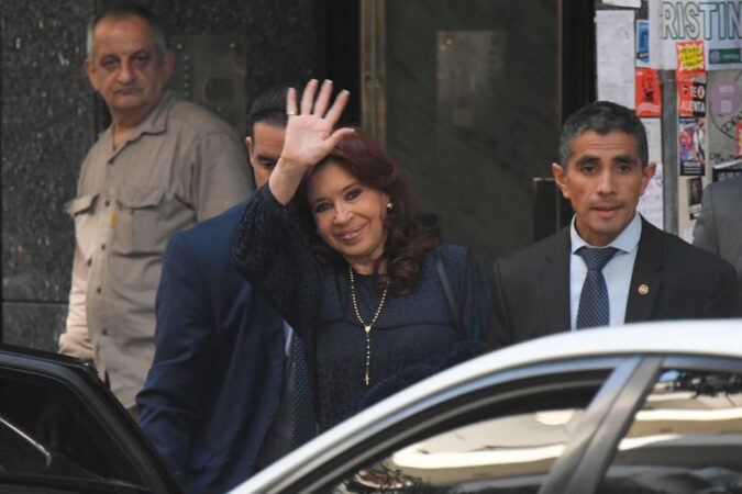 kirchner-e-demais-condenados-sao-intimados-a-pagar-mais-de-r$-3-bi