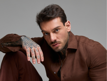 lucas-lucco-e-seu-pai-sao-indiciados-por-fraude-na-venda-de-carros-de-luxo.-entenda!