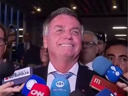 “que-golpe-p**?”-bolsonaro-reage-com-xingamentos-em-entrevista-a-cnn