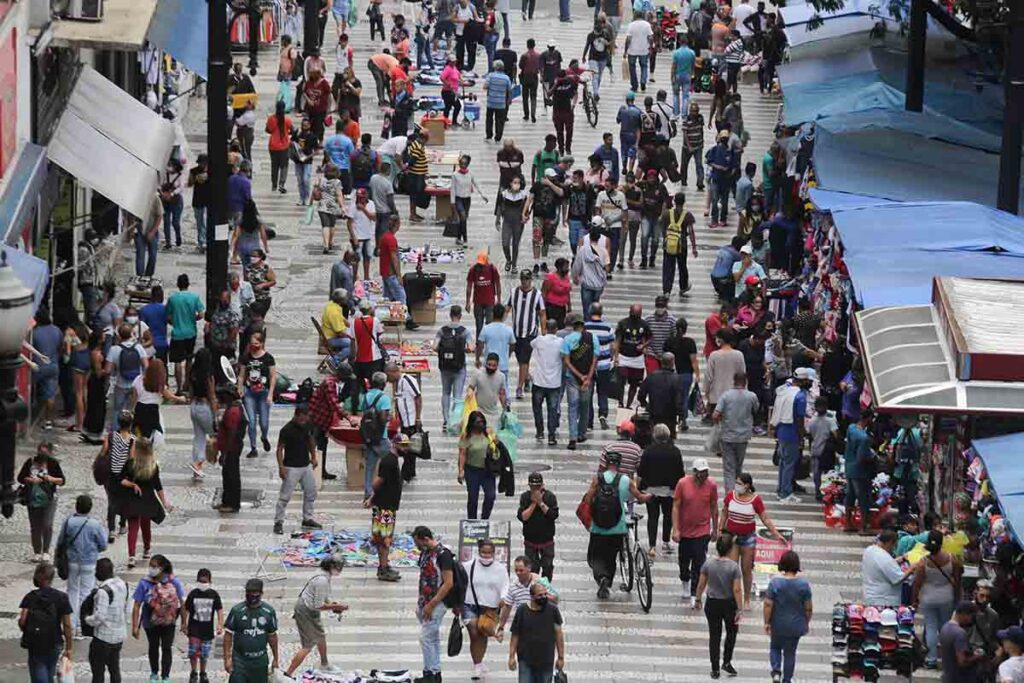 comerciantes-da-25-de-marco-rebatem-trump:-“legalidade”