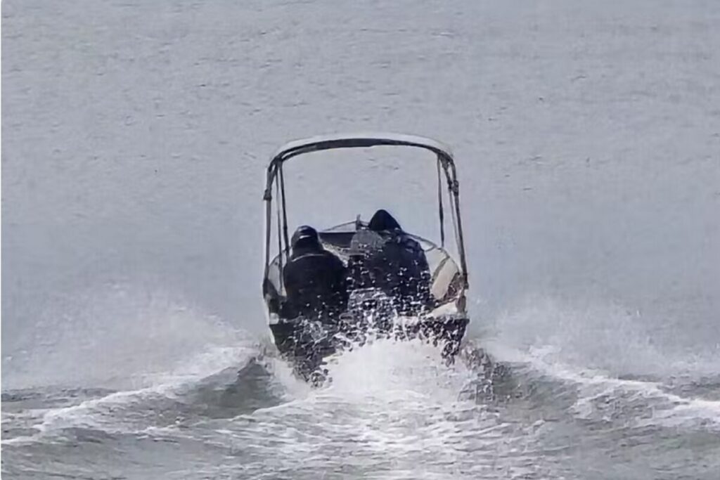 execucao-de-bicheiro-em-sp-teve-fuga-cinematografica com lancha