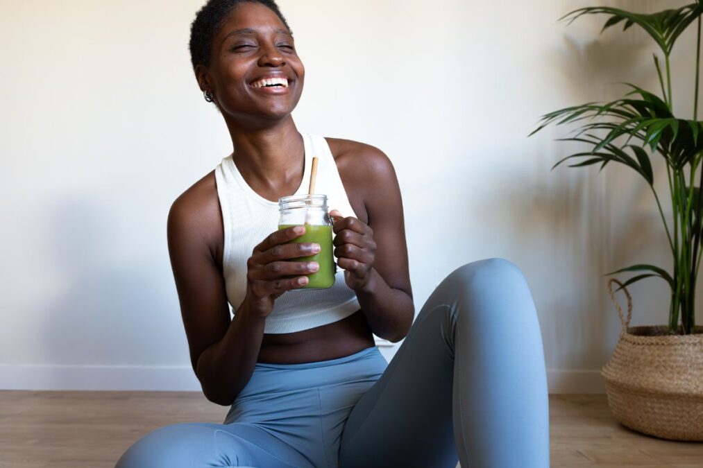 Pré-treino natural: faça em casa suco que dá energia e define o shape