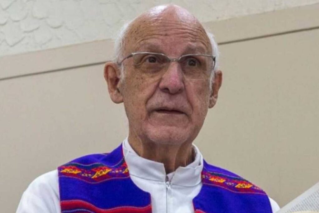 internacao:-equipe-revela-quadro-de-saude-de-padre-julio-lancellotti