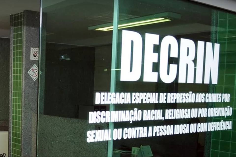 ex-torra-r$-4-milhoes-de-servidor-do-senado-com-defiencia-em-festas
