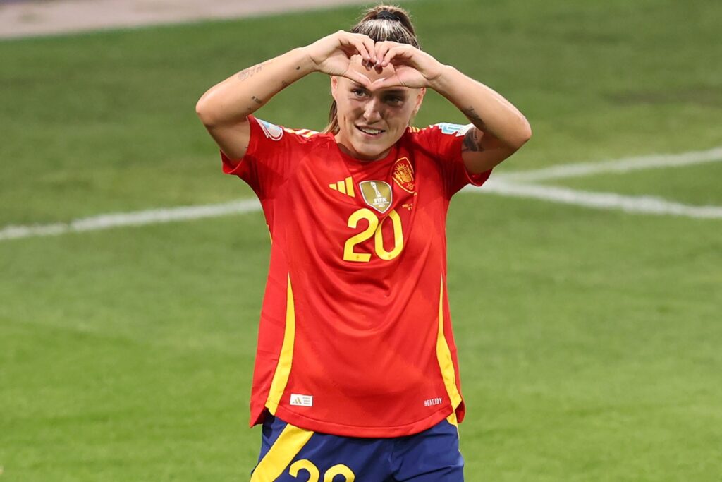 euro-feminina:-com-golacos,-espanha-passa-pela-suica-e-vai-as-semis